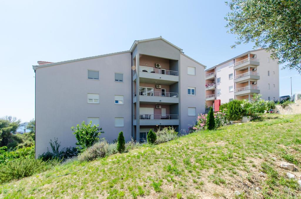 Deluxe Apartment Bagaric Трогір Номер фото